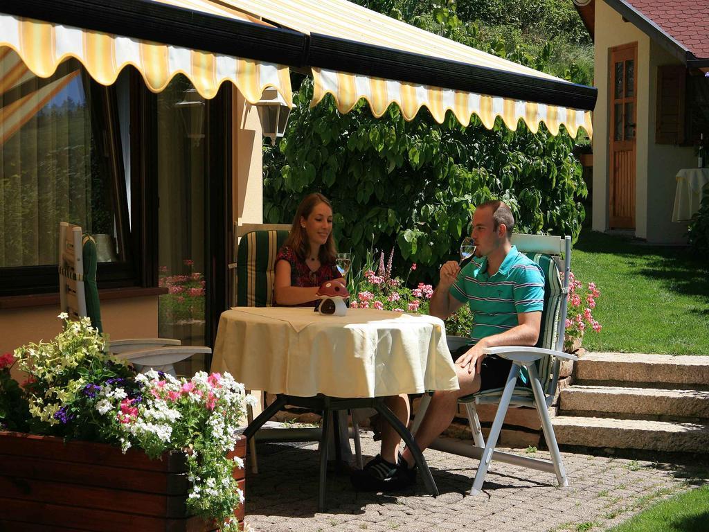 Haus Bergquell Appartement Münstertal Buitenkant foto